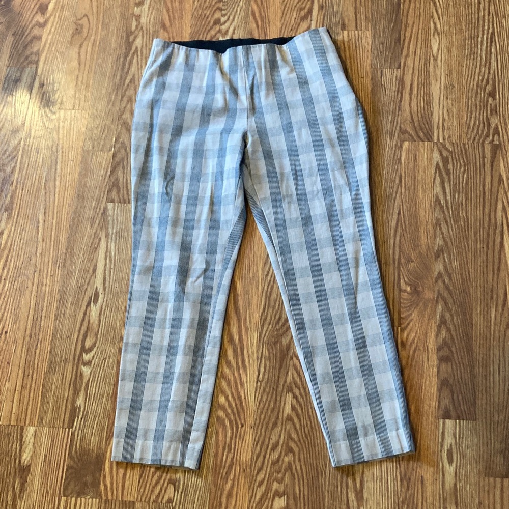 a new day Women's Gray Plaid Cropped Pants